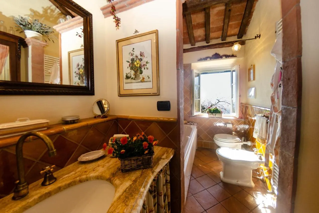 La Casa Del Sole Villa Petrognano  Holiday home